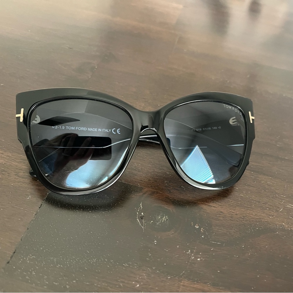 Tom Ford Anoushka Sunglasses